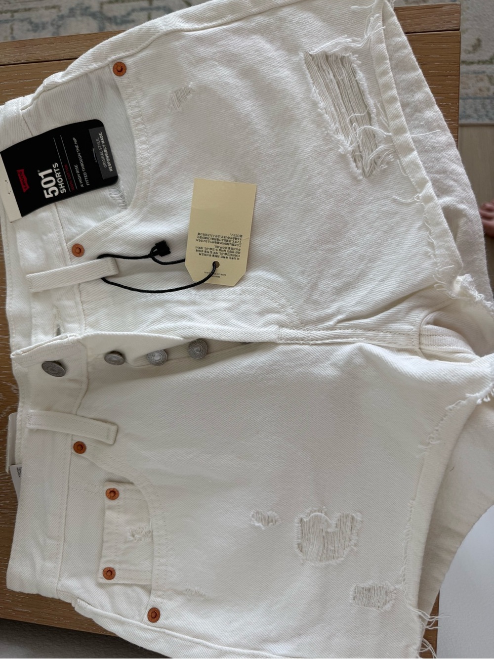 Levi's White Distressed 501 High-Rise Ankle/Cropped Denim Shorts